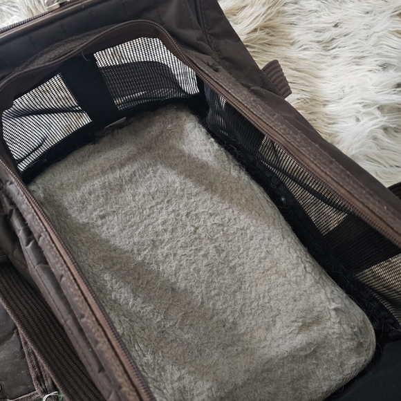 Sherpa Original Deluxe Travel Bag Pet Carrier- Medium - Picture 5 of 13